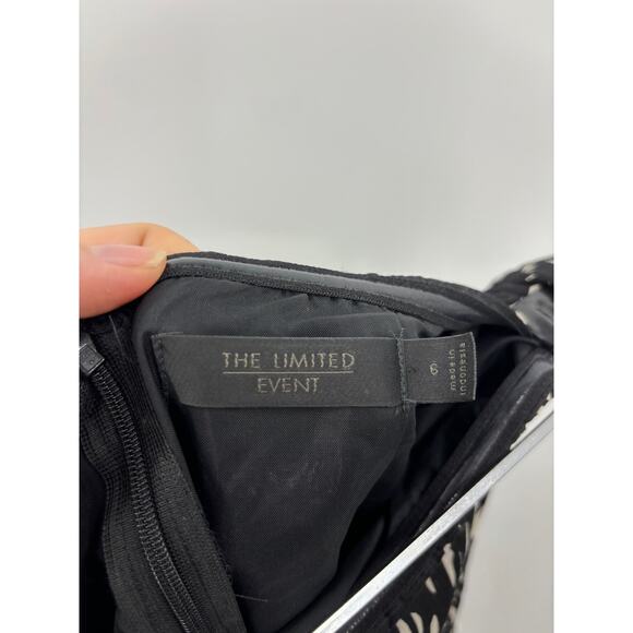 The Limited Event Dress Womens 6 Floral Tiered Strapless Black White Party - Picture 3 of 4